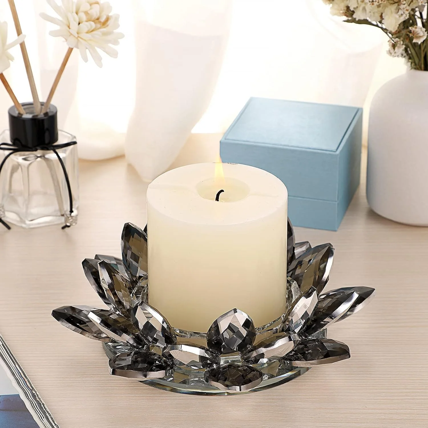 جاشمعی گل لوتوس کریستالی OwnMy برای شمع های استوانه ای تا قطر 3 اینچ، جاشمعی تزئینی گلبرگ لوتوس شیشه ای، جاشمعی وارمر، پایه شمع، چراغ شمعی برای دکوراسیون منزل، مهمانی عروسی (مشکی)