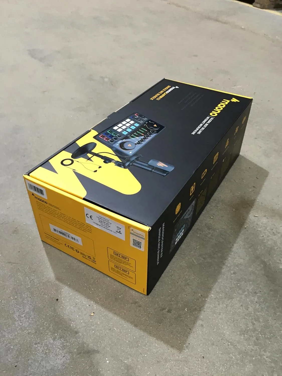 پکیج تجهیزات پادکست همه کاره Maonocaster AME2A با میکروفون کاندنسر XLR برای ضبط، استریم، صداگذاری، یوتیوب، کامپیوتر، گیتار - مشکی پکیج تجهیزات پادکست همه کاره Maonocaster AME2A با میکروفون کاندنسر XLR برای ضبط، استریم، صداگذاری، یوتیوب، کامپیوتر، گیتار - مشکی