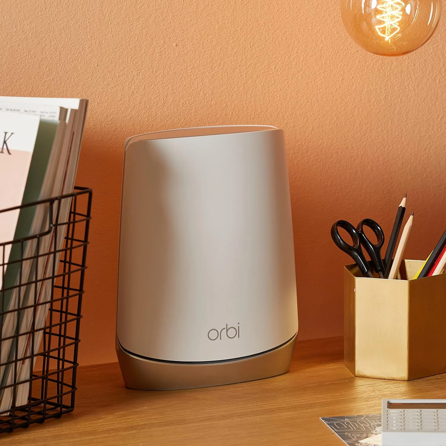 سیستم وای فای 6 مش تری-باند کل خانه NETGEAR Orbi (RBK752) سیستم وای فای 6 مش تری-باند کل خانه NETGEAR Orbi (RBK752)