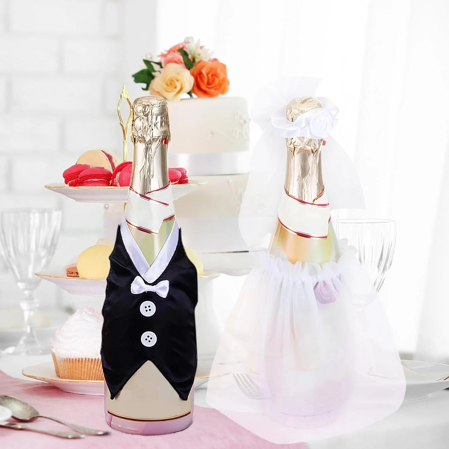 ست 2 عددی بطری شراب عروسی، تزئینات بطری عروس و داماد، تزئین بطری لباس عروس و کت و شلوار دامادی، تزئین میز ست 2 عددی بطری شراب عروسی، تزئینات بطری عروس و داماد، تزئین بطری لباس عروس و کت و شلوار دامادی، تزئین میز