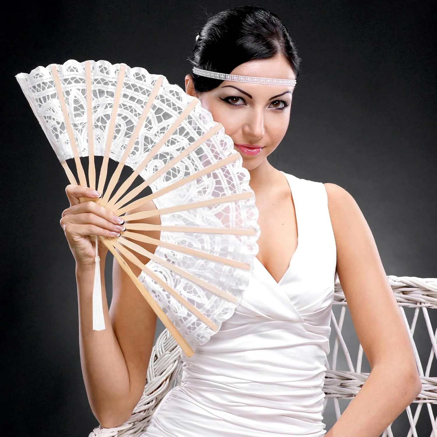 بادبزن عروسی با کیف نگهداری، بادبزن توری، سفید، بادبزن دستی تاشو، بادبزن عروس، بادبزن عروسی برای عروسی، دکوراسیون رقص، مهمانی لباس فانتزی بادبزن عروسی با کیف نگهداری، بادبزن توری، سفید، بادبزن دستی تاشو، بادبزن عروس، بادبزن عروسی برای عروسی، دکوراسیون رقص، مهمانی لباس فانتزی