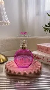 عطر زنانه صورتی – رایحه ای ظریف | اسپری ادو پرفیوم، 100 میلی لیتر عطر زنانه صورتی – رایحه ای ظریف | اسپری ادو پرفیوم، 100 میلی لیتر