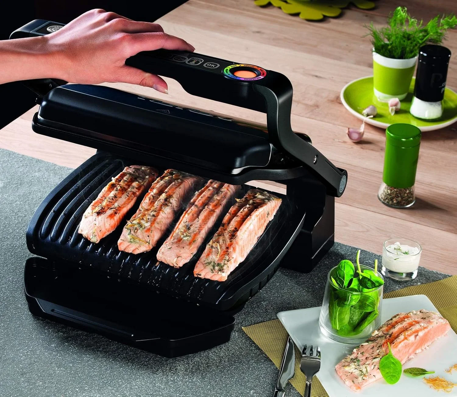 گریل برقی تفال Optigrill مناسب برای گریل کردن در فضای داخلی، 2000 وات، استیل ضد زنگ، مدل GC712D28 "حداقل 1 سال گارانتی سازنده" گریل برقی تفال Optigrill مناسب برای گریل کردن در فضای داخلی، 2000 وات، استیل ضد زنگ، مدل GC712D28 "حداقل 1 سال گارانتی سازنده"