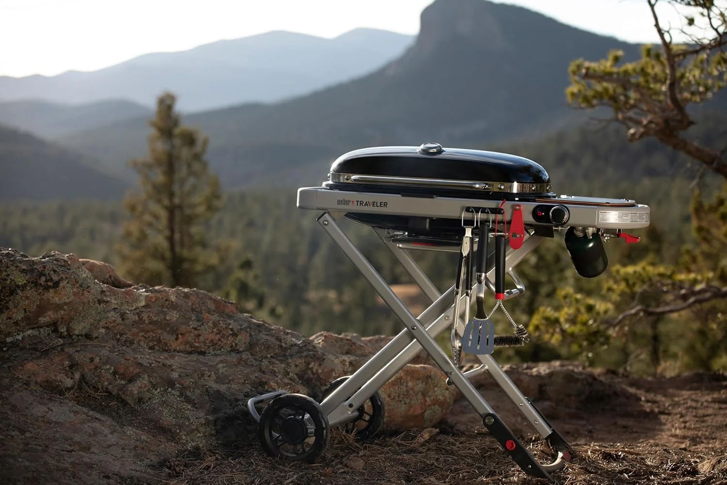 باربیکیو گازی قابل حمل Weber Traveler، مشکی | باربیکیو گازی ممتاز | CHA_TRA 9010085 باربیکیو گازی قابل حمل Weber Traveler، مشکی | باربیکیو گازی ممتاز | CHA_TRA 9010085