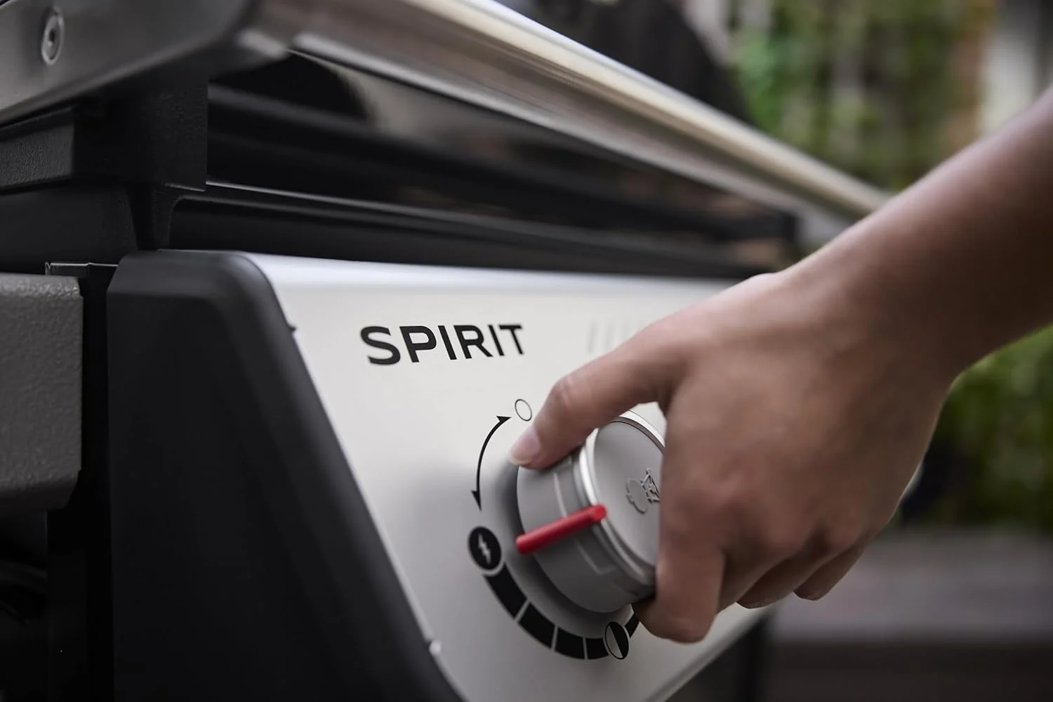 باربیکیو گازی 3 شعله وبر مدل SPIRIT EP-325 با گاز طبیعی - مشکی باربیکیو گازی 3 شعله وبر مدل SPIRIT EP-325 با گاز طبیعی - مشکی