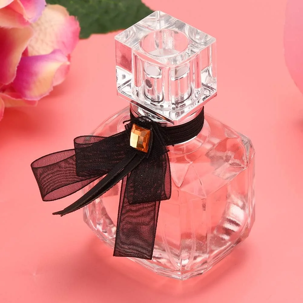 ادو پرفیوم (50 میل) - عطر زنانه با رایحه ماندگار گل و میوه طبیعی ادو پرفیوم (50 میل) - عطر زنانه با رایحه ماندگار گل و میوه طبیعی