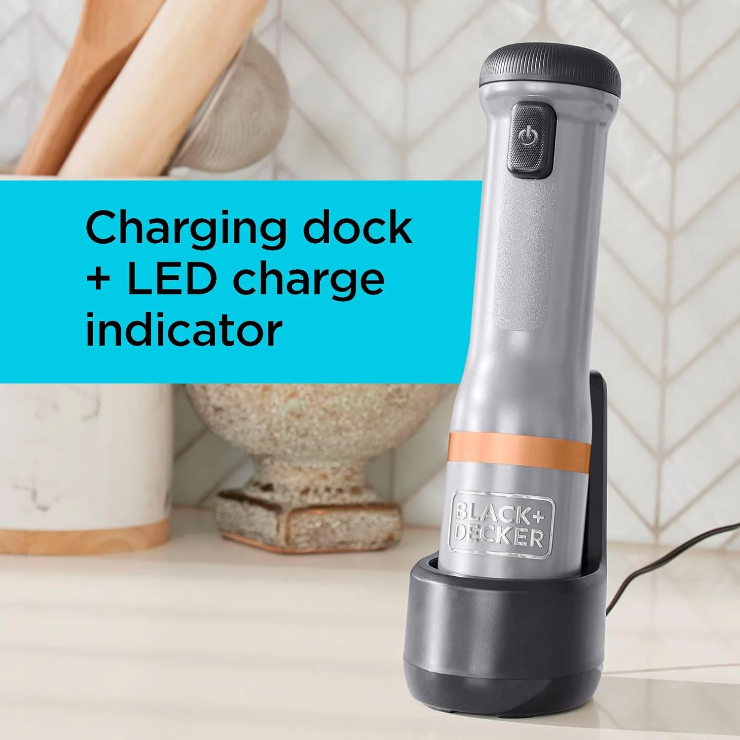 همزن برقی غوطه وری بی سیم Black & Decker Kitchen Wand 7.2V با تنظیمات 5 سرعته، پیمانه اندازه گیری 700 میلی لیتری، پایه شارژ با نشانگر باتری، پلاستیک فاقد BPA، BCKM1011KBF-GB با 2 سال گارانتی همزن برقی غوطه وری بی سیم Black & Decker Kitchen Wand 7.2V با تنظیمات 5 سرعته، پیمانه اندازه گیری 700 میلی لیتری، پایه شارژ با نشانگر باتری، پلاستیک فاقد BPA، BCKM1011KBF-GB با 2 سال گارانتی