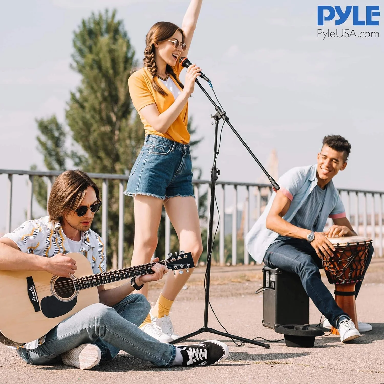 پایه میکروفون سنگین Pyle - ارتفاع قابل تنظیم از 51.2 اینچ تا 78.75 اینچ با بازوی بوم تلسکوپی قابل گسترش 29.5 اینچی و پایه سه پایه پایدار - کلاچ در نقطه تنظیم T-Bar مدل PMKS56