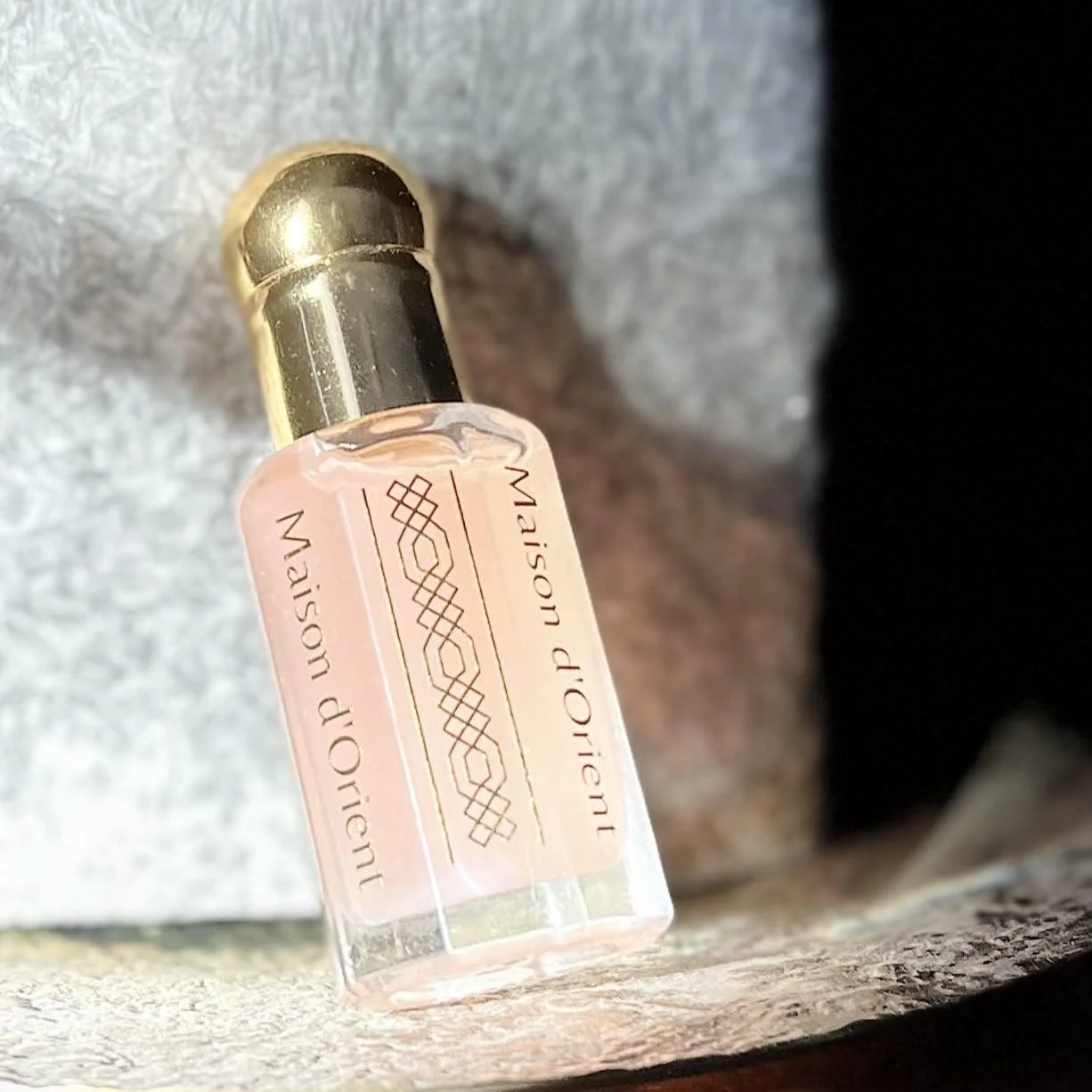 مجموعه طهاره Maison d'Orient 2x6mL | عطر روغنی بدن مشک صورتی و مشک سفید زنانه | عطرهای عربی | عطرهای عربی زنانه (Perfumes Arabes de Mujer - Almizcle Blanco y Rosa)