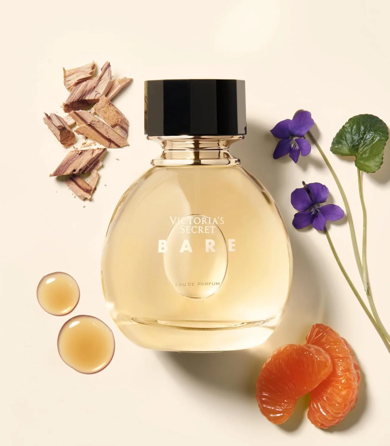 ویکتوریا سیکرت Bare Eau de Parfum، رایحه چوب صندل استرالیایی، نارنگی ماداگاسکار و بنفشه مصری، عطر زنانه (100 میلی لیتر) ویکتوریا سیکرت Bare Eau de Parfum، رایحه چوب صندل استرالیایی، نارنگی ماداگاسکار و بنفشه مصری، عطر زنانه (100 میلی لیتر)