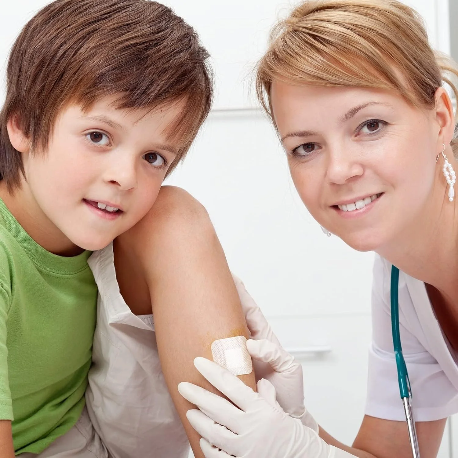 پانسمان جزیره ای چسبی KASTWAVE، 40 عددی، پانسمان زخم گازدار حاشیه دار، گاز ضد آب مربعی تنفسی با پد، بسته بندی جداگانه، نوار برای مراقبت از زخم تاول (1.7 x 1.7 اینچ) پانسمان جزیره ای چسبی KASTWAVE، 40 عددی، پانسمان زخم گازدار حاشیه دار، گاز ضد آب مربعی تنفسی با پد، بسته بندی جداگانه، نوار برای مراقبت از زخم تاول (1.7 x 1.7 اینچ)