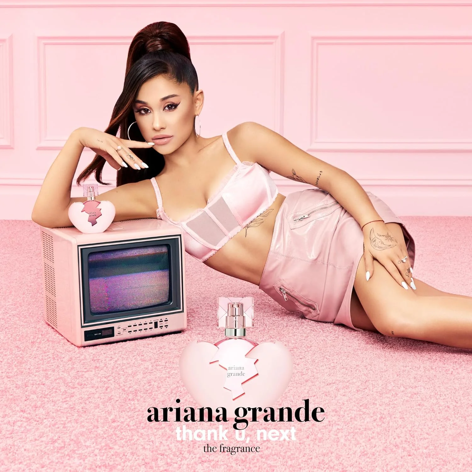 ادکلن زنانه آریانا گرانده Thank U Next حجم 30 میل (1oz) ادو پرفیوم ادکلن زنانه آریانا گرانده Thank U Next حجم 30 میل (1oz) ادو پرفیوم