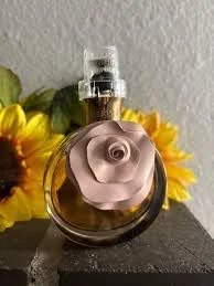 عطر زنانه رز طراوت بخش BrightSouq - رایحه گلی ماندگار، 100 میلی لیتر | رایحه گل رز صورتی ظریف