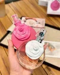 عطر زنانه رز طراوت بخش BrightSouq - رایحه گلی ماندگار، 100 میلی لیتر | رایحه گل رز صورتی ظریف