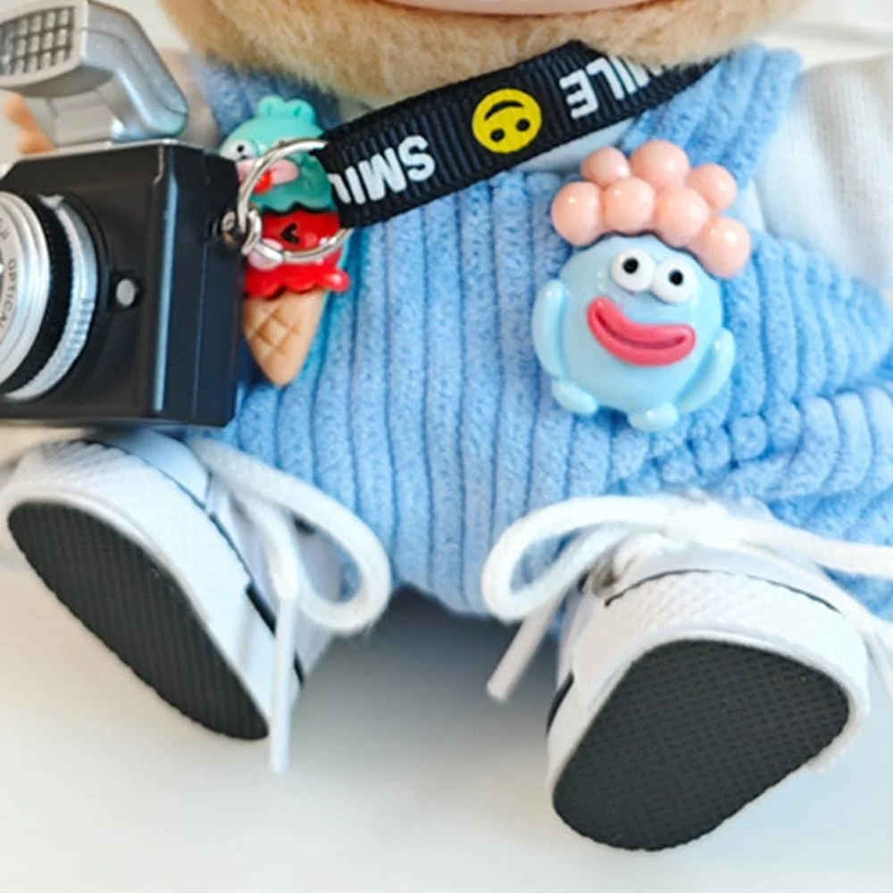 ست لباس 7 تکه عروسک لابوبو شامل لباس، کلاه، شلوار، کفش، عینک، گیره مو و لوازم جانبی دوربین - استایل کژوال خنک برای عروسک های 17 سانتی متری (عروسک شامل نمی شود) ست لباس 7 تکه عروسک لابوبو شامل لباس، کلاه، شلوار، کفش، عینک، گیره مو و لوازم جانبی دوربین - استایل کژوال خنک برای عروسک های 17 سانتی متری (عروسک شامل نمی شود)