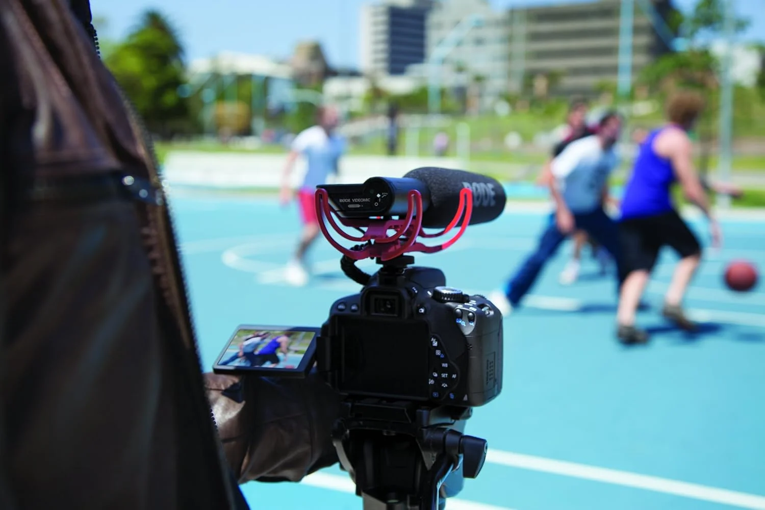 پک میکروفون Rode VideoMic با پایه Rycote Lyre، بوم پل، آداپتور پیچی و کابل افزایش طول
