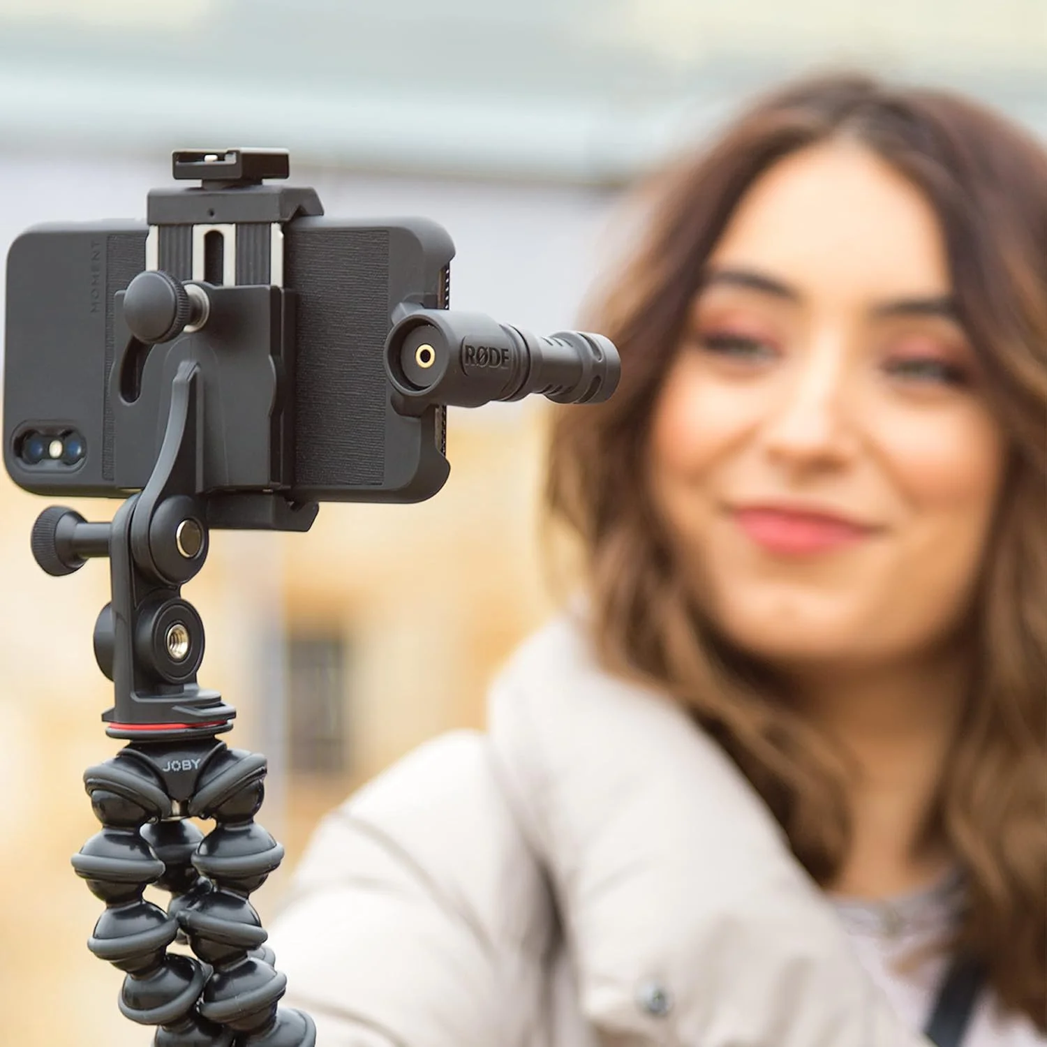 میکروفون موبایلی خازنی RØDE VideoMic Me-L با اتصال لایتنینگ مناسب آیفون و آیپد برای فیلم‌سازی موبایل و تولید محتوا