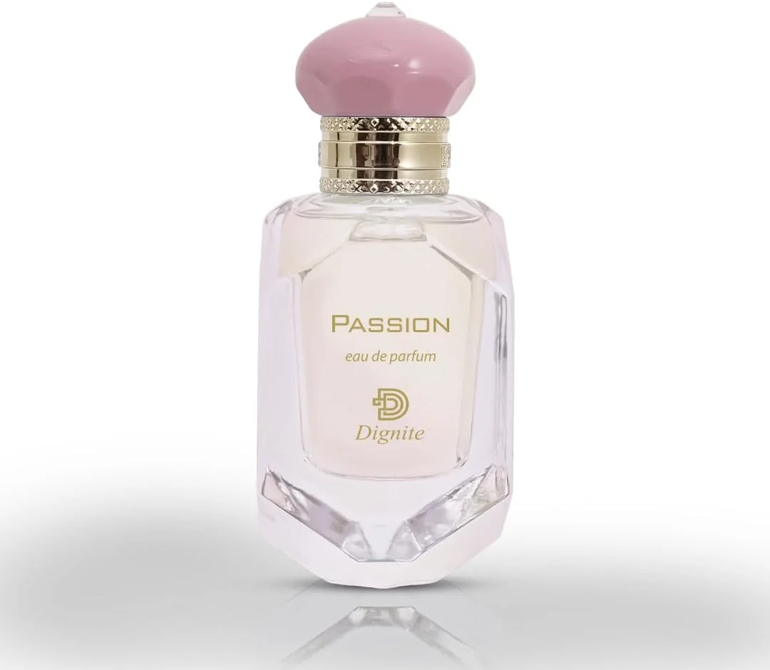 عطر زنانه دیگنیتی پشن 50 میل – ادو پرفیوم – ترکیبی اغوا کننده از توت فرنگی، نارگیل، تافی و وانیل – رایحه ای شیرین و بازیگوش عطر زنانه دیگنیتی پشن 50 میل – ادو پرفیوم – ترکیبی اغوا کننده از توت فرنگی، نارگیل، تافی و وانیل – رایحه ای شیرین و بازیگوش