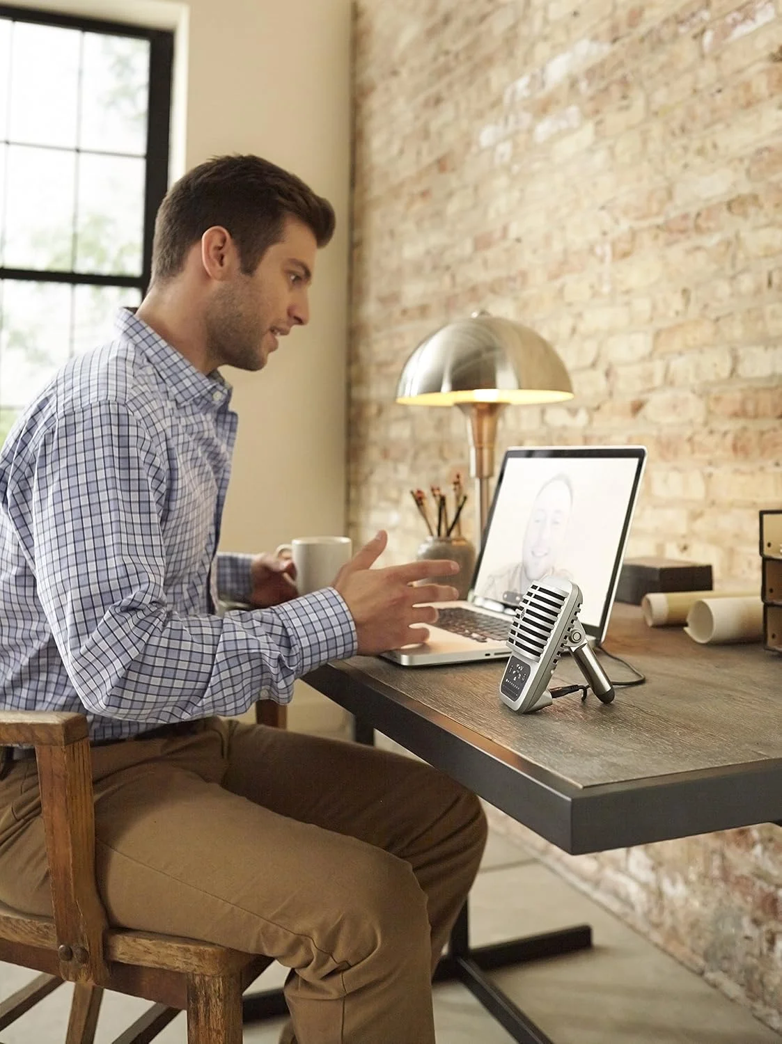 میکروفون کاندنسر دیافراگم بزرگ دیجیتال Shure MV51، ضبط با کیفیت استودیو، سازگار با iOS و Android، عالی برای اجرای خانگی و زنده