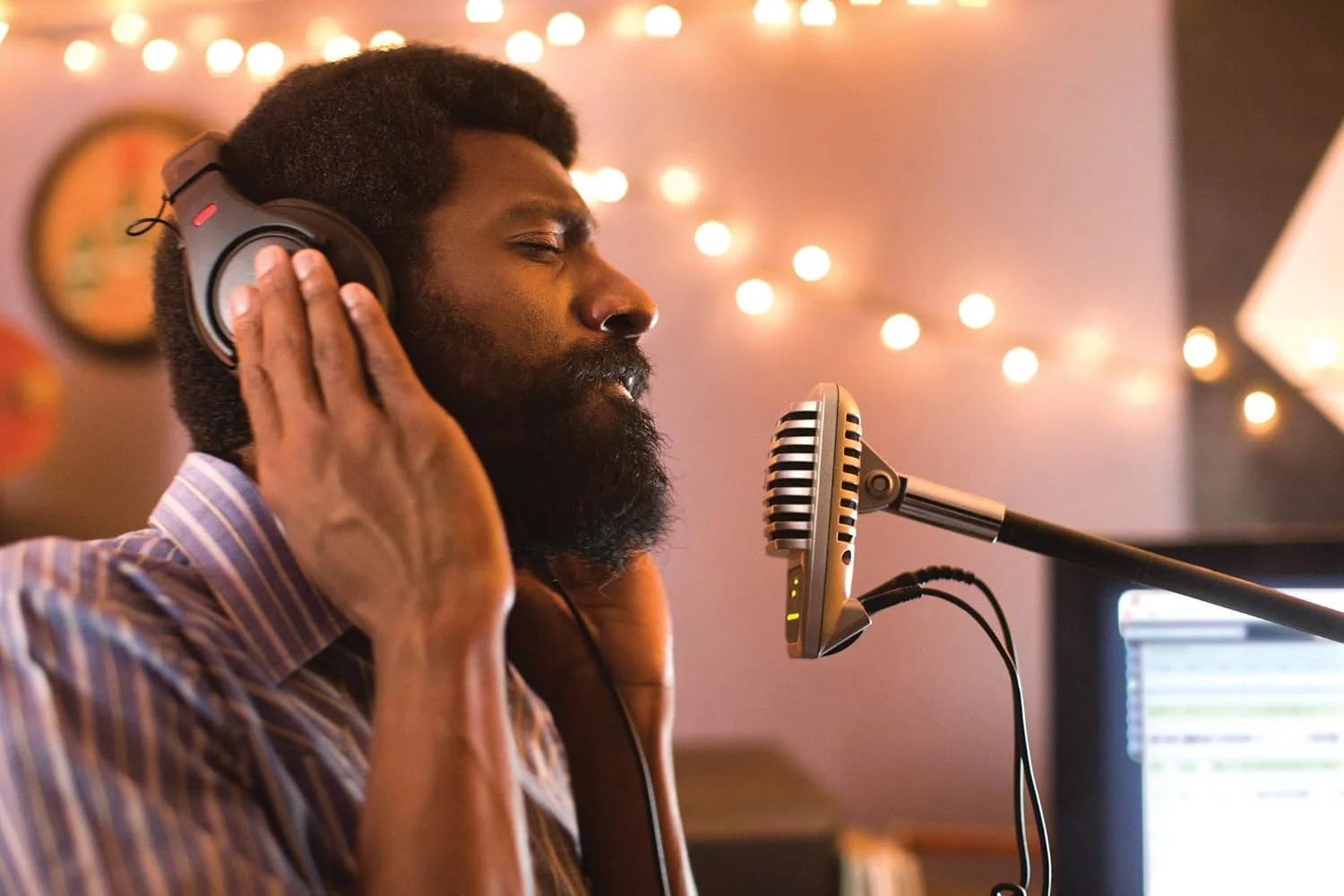 میکروفون کاندنسر دیافراگم بزرگ دیجیتال Shure MV51، ضبط با کیفیت استودیو، سازگار با iOS و Android، عالی برای اجرای خانگی و زنده