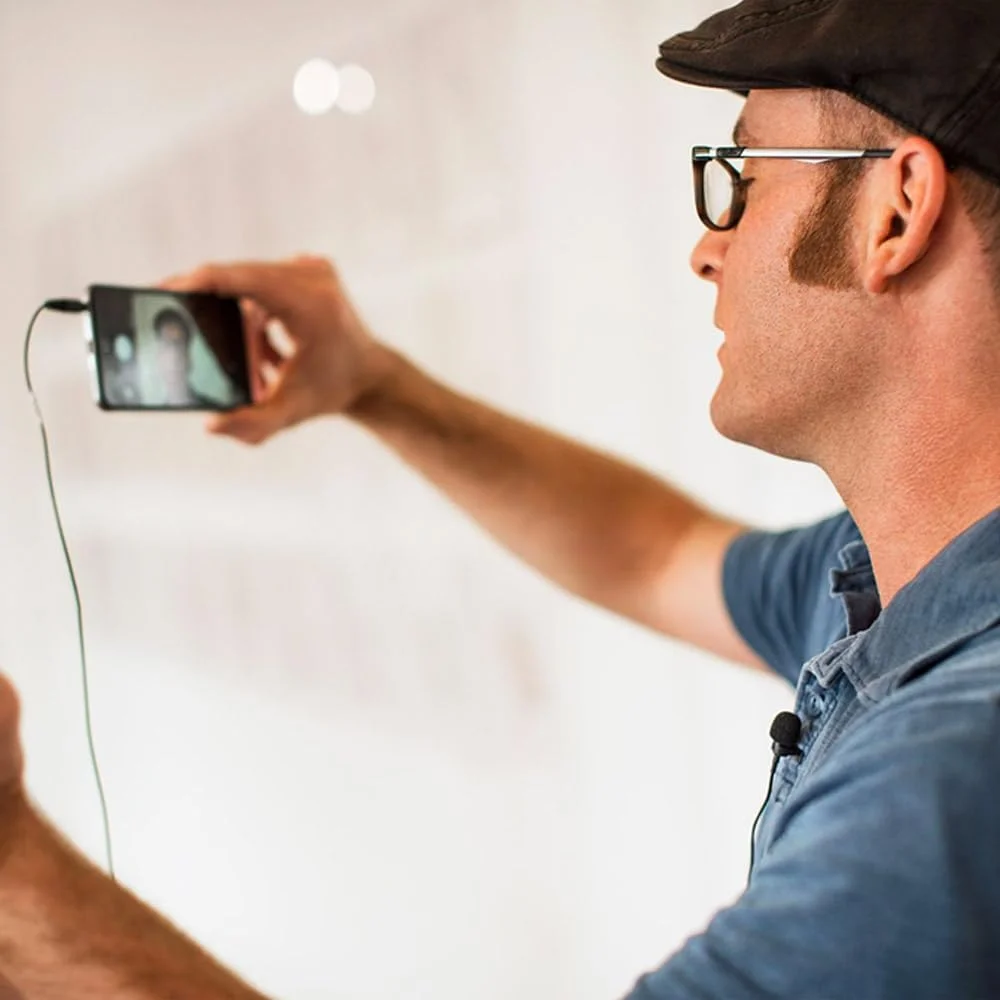 میکروفون یقه ای شور MVL، همه جهته، کندانسور، سازگار با گوشی های هوشمند و تبلت، قابل حمل برای مصاحبه (مشکی) (بازسازی شده) میکروفون یقه ای شور MVL، همه جهته، کندانسور، سازگار با گوشی های هوشمند و تبلت، قابل حمل برای مصاحبه (مشکی) (بازسازی شده)