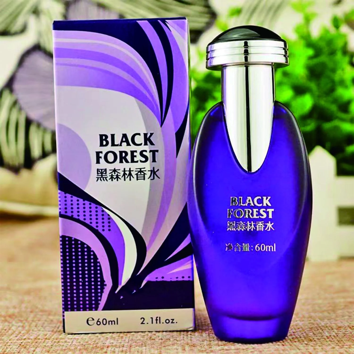 ادو پرفیوم زنانه گویزان مدل Black Forest - Romance - رایحه گلی و چوبی - حاوی رز، یاس، توت، گل جعفری و عنبر مناسب استفاده روزمره - بنفش - 60 میلی لیتر