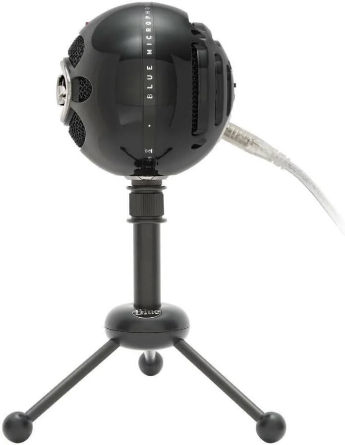 میکروفون USB Blue Snowball برای کامپیوتر و مک، پادکست، بازی، استریم و ضبط صدا، کندانسور چند جهته/کاردیوئید - مشکی براق میکروفون USB Blue Snowball برای کامپیوتر و مک، پادکست، بازی، استریم و ضبط صدا، کندانسور چند جهته/کاردیوئید - مشکی براق