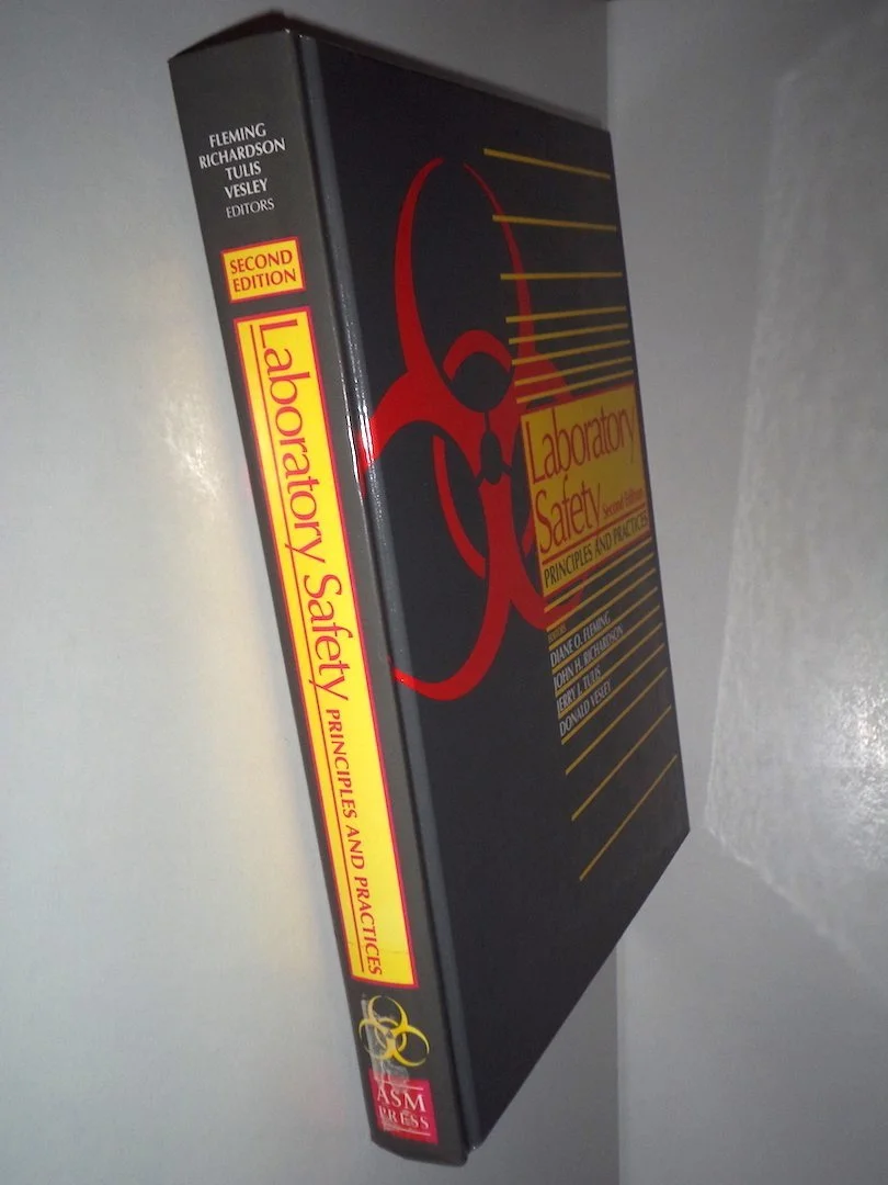 ایمنی آزمایشگاه: اصول و رویه ها ایمنی آزمایشگاه: اصول و رویه ها