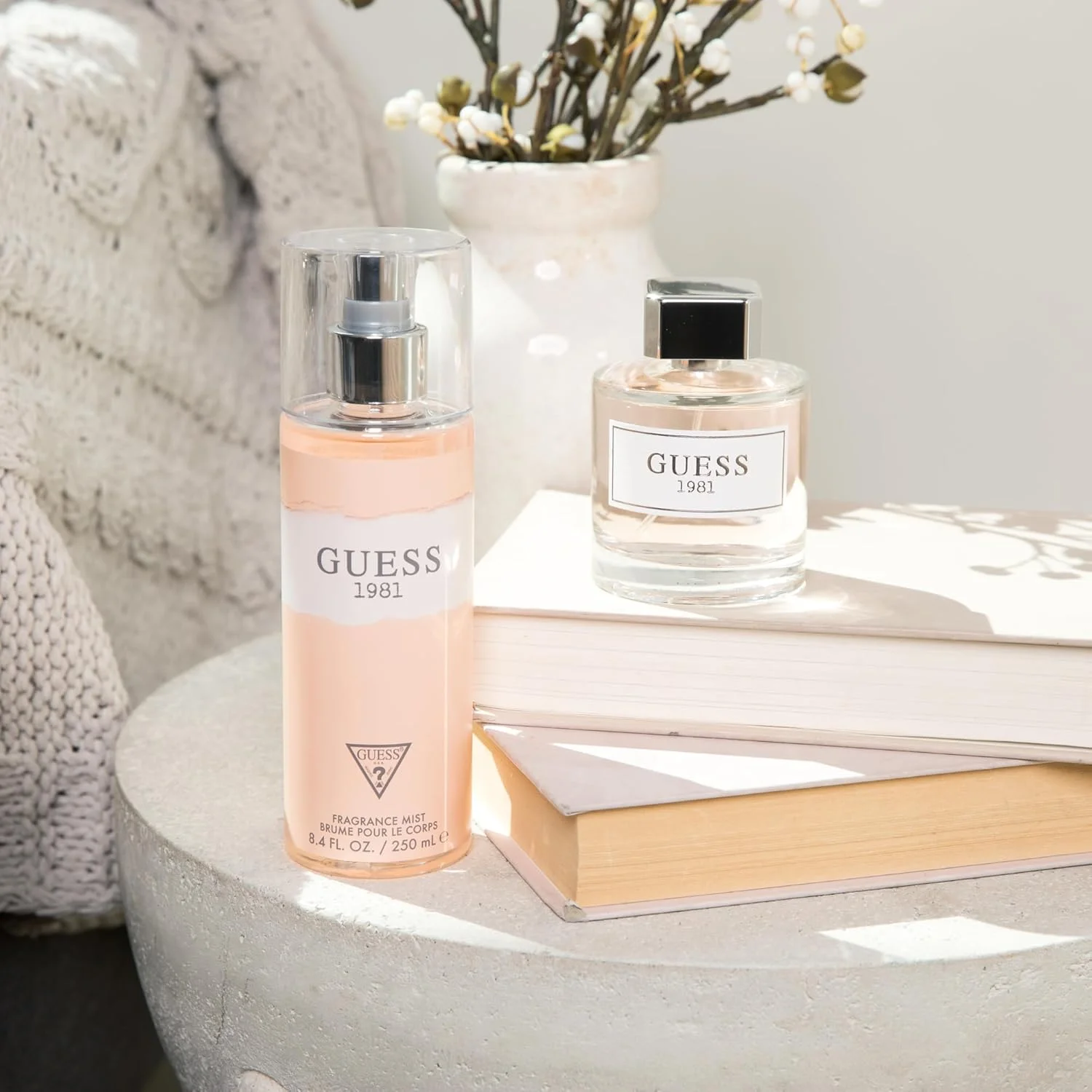 این محصول از برند GUESS، اصل و اورجینال بوده و با بسته‌بندی اصلی ارائه می‌شود. این کالا استفاده نشده و نو است.