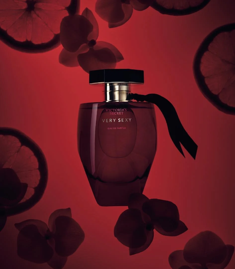 عطر زنانه ویکتوریا سیکرت وری سکسی ادو پرفیوم اسپری 100 میلی لیتر (0667533887005) عطر زنانه ویکتوریا سیکرت وری سکسی ادو پرفیوم اسپری 100 میلی لیتر (0667533887005)