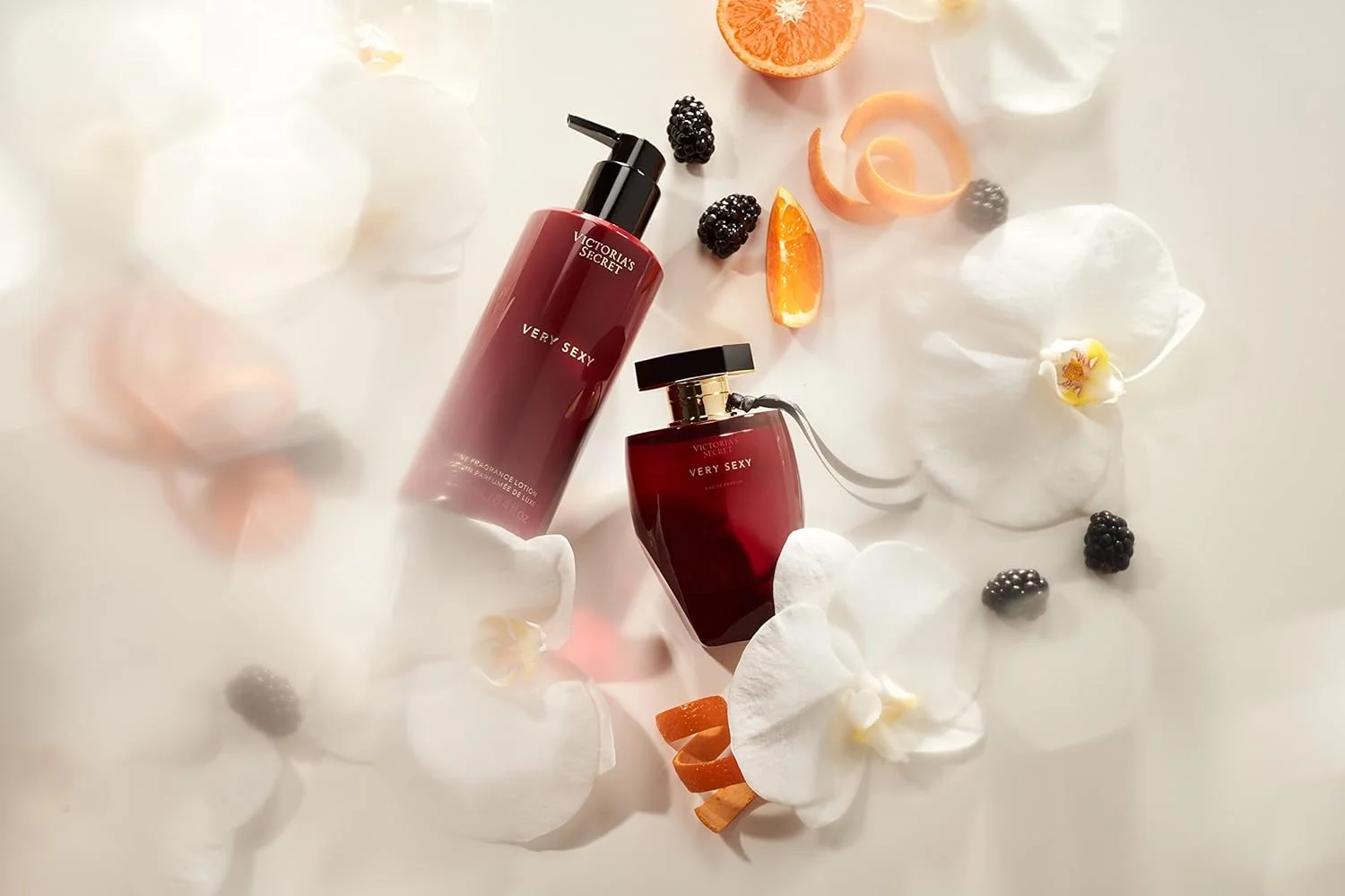عطر زنانه ویکتوریا سیکرت وری سکسی ادو پرفیوم اسپری 100 میلی لیتر (0667533887005) عطر زنانه ویکتوریا سیکرت وری سکسی ادو پرفیوم اسپری 100 میلی لیتر (0667533887005)