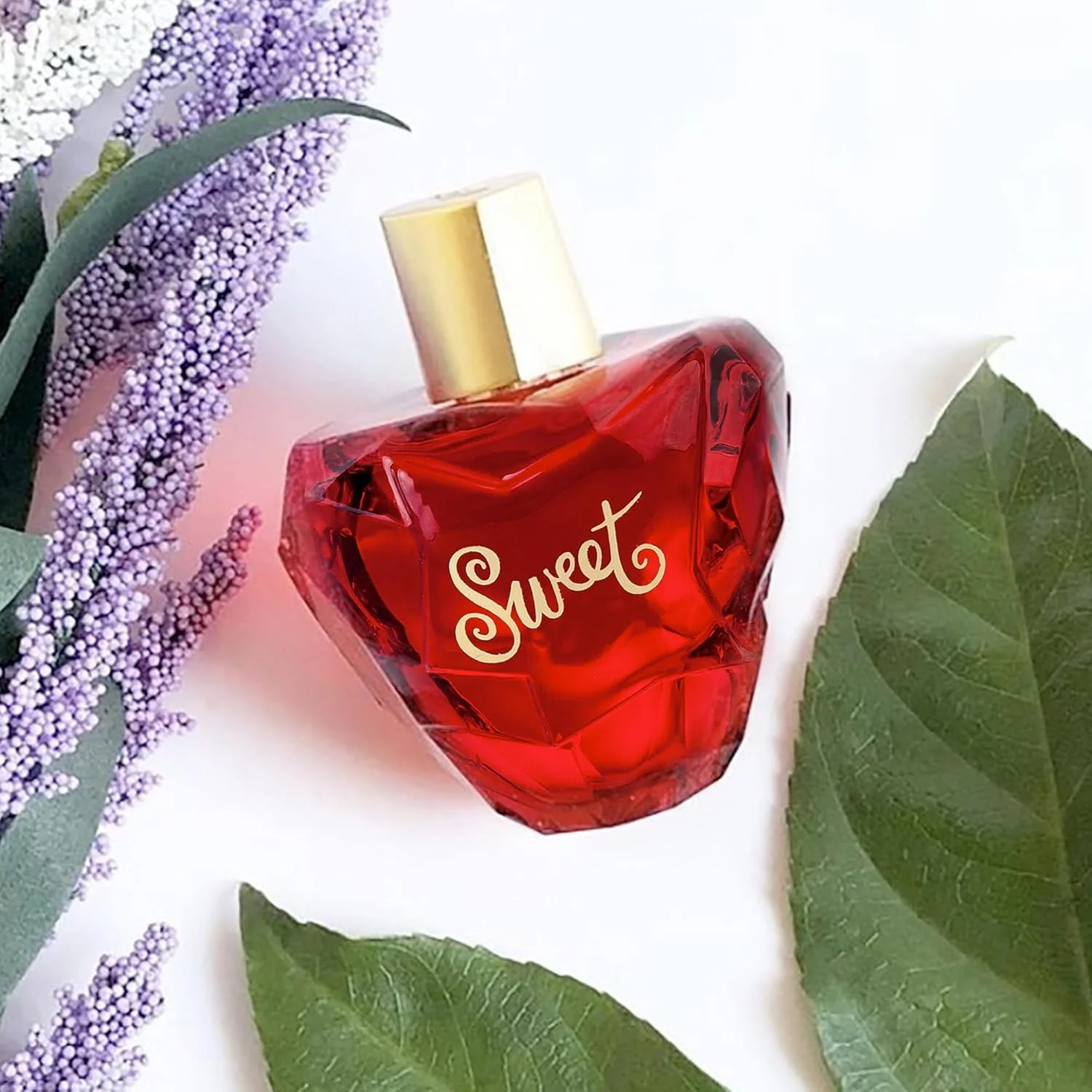 عطر زنانه لولیتا لمپیکا - عطر زنانه شیرین (30 میلی لیتر) عطر زنانه لولیتا لمپیکا - عطر زنانه شیرین (30 میلی لیتر)