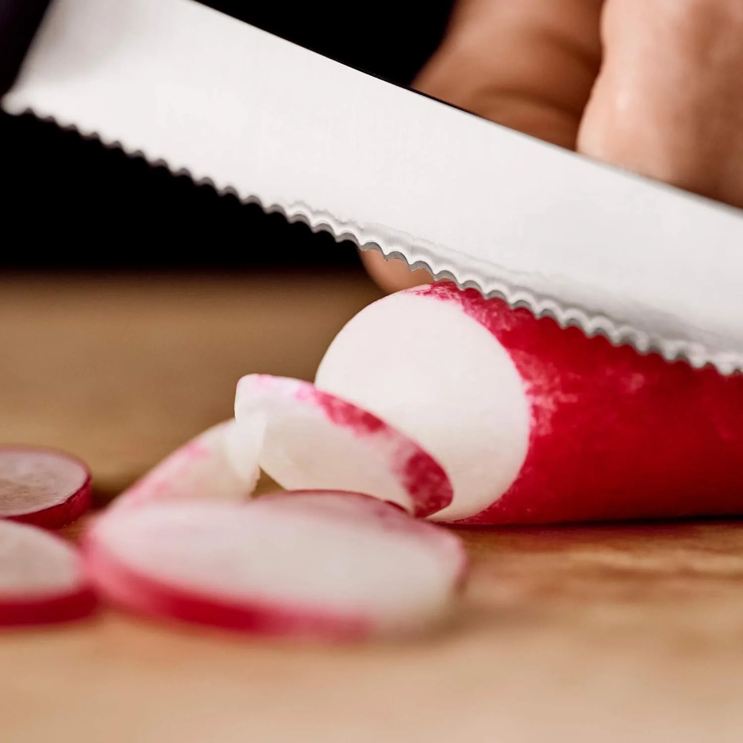 چاقوی گوجه و سوسیس ویکتورینوکس مدل VIC-6.7833.B Swiss Classic Utility - بسته 2 عددی تیغه دندانه دار گرد 4½ اینچی مشکی چاقوی گوجه و سوسیس ویکتورینوکس مدل VIC-6.7833.B Swiss Classic Utility - بسته 2 عددی تیغه دندانه دار گرد 4½ اینچی مشکی