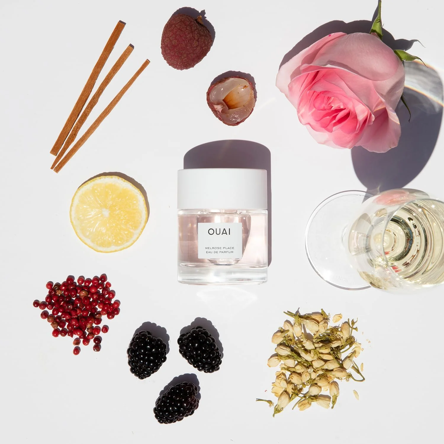 ادو پرفیوم Melrose Place اوای - عطر شیک برای استفاده روزمره - رایحه گلی تازه با نت های شامپاین، ترنج و رز و ته رنگ های ظریف چوب سدر و سرخالو - 50 میلی لیتر
