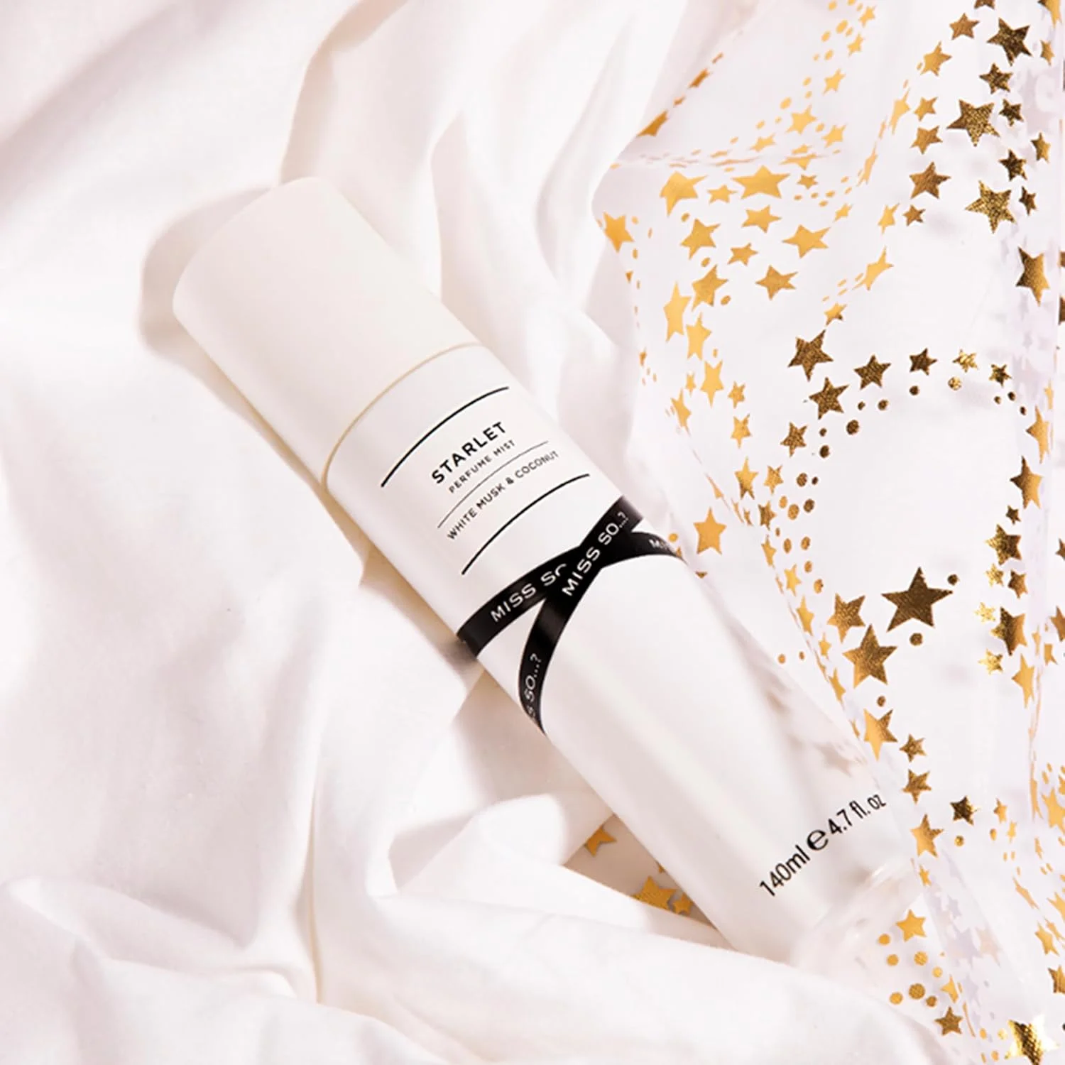 بادی میست زنانه Miss So...? مدل Starlet – عطری جذاب، ماندگار و فریبنده برای زنان، مناسب برای ظرافت و اعتماد به نفس روزمره، 140 میلی لیتر