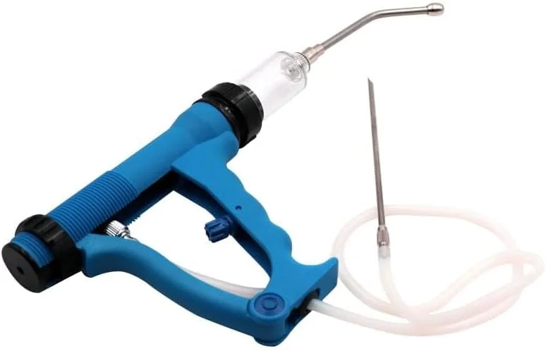 تفنگ تزریق دامپزشکی King Mariot Medical Equipments با ظرفیت 50 میلی لیتر، مناسب برای تزریق واکسن طیور و خوراک دهی با فناوری تزریق مداوم تفنگ تزریق دامپزشکی King Mariot Medical Equipments با ظرفیت 50 میلی لیتر، مناسب برای تزریق واکسن طیور و خوراک دهی با فناوری تزریق مداوم