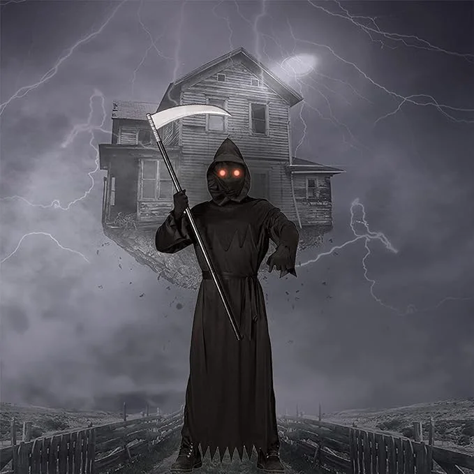 لباس هالووین بچه گانه طرح Grim Reaper برند Ricjurzzty با چشمان قرمز درخشان، به همراه داس لباس هالووین بچه گانه طرح Grim Reaper برند Ricjurzzty با چشمان قرمز درخشان، به همراه داس