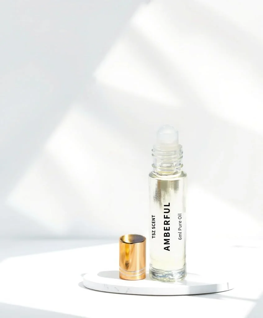 روغن عطر عنبرفول تی اس زد - 6 میلی لیتر رولی - رایحه ای ماندگار و یونیسکس | عطر شرقی چوبی برای مردان و زنان | ایده آل برای استفاده در سفر