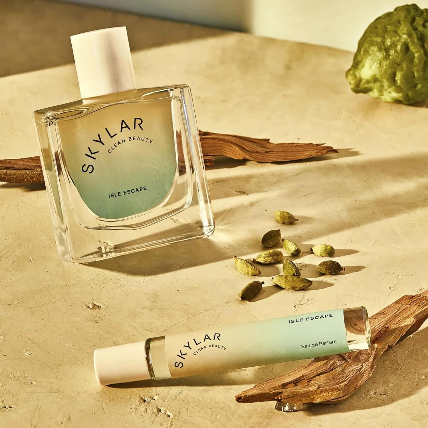 عطر ادو پرفیوم Skylar Isle Escape - عطر ضد حساسیت و پاک برای زنان و مردان، وگان و ایمن برای پوست های حساس - عطر تازه با رایحه های ترنج، هل و چوب صندل - 50 میلی لیتر / 1.7 اونس مایع عطر ادو پرفیوم Skylar Isle Escape - عطر ضد حساسیت و پاک برای زنان و مردان، وگان و ایمن برای پوست های حساس - عطر تازه با رایحه های ترنج، هل و چوب صندل - 50 میلی لیتر / 1.7 اونس مایع