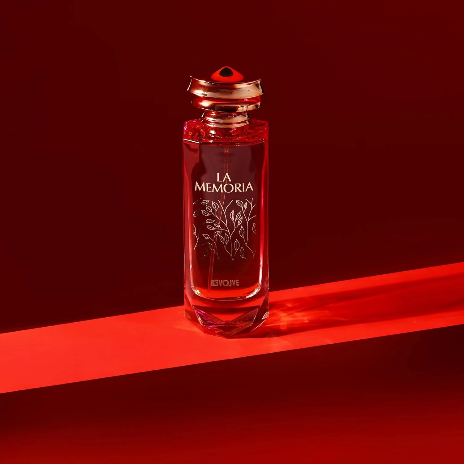 ادو پرفیوم زنانه REVOLVE La Memoria - 100 میلی لیتر | عطر ممتاز و ماندگار | رایحه لوکس | مناسب برای کار، مجالس و مناسبت های خاص ادو پرفیوم زنانه REVOLVE La Memoria - 100 میلی لیتر | عطر ممتاز و ماندگار | رایحه لوکس | مناسب برای کار، مجالس و مناسبت های خاص