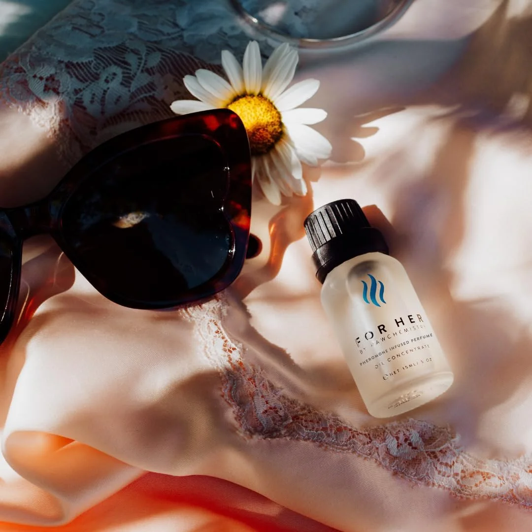 روغن عطر فرمون زنانه RawChemistry [جذب مردان] - Elegance، قدرت فوق العاده انسانی.
