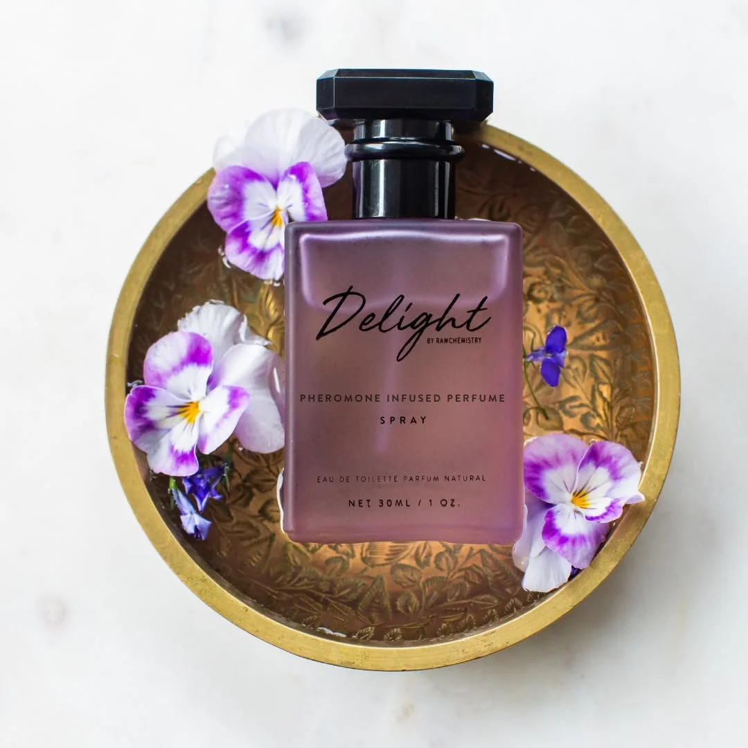 عطر زنانه حاوی فرمون RawChemistry Delight - عطر زنانه آغشته به فرمون - اسپری Delight by Raw Chemistry با فرموناس - Fragrance con Feromonas para Mujer