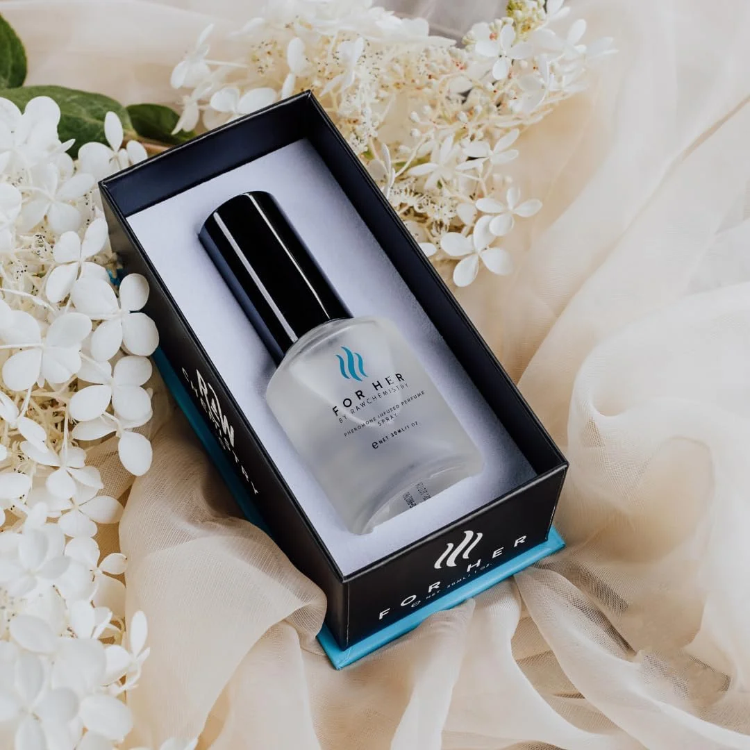 اسپری عطر فرمون زنانه RawChemistry [جذب مردان] - Elegance، فرمول فرمون انسانی با قدرت فوق العاده (اسپری 1 اونس مایع)