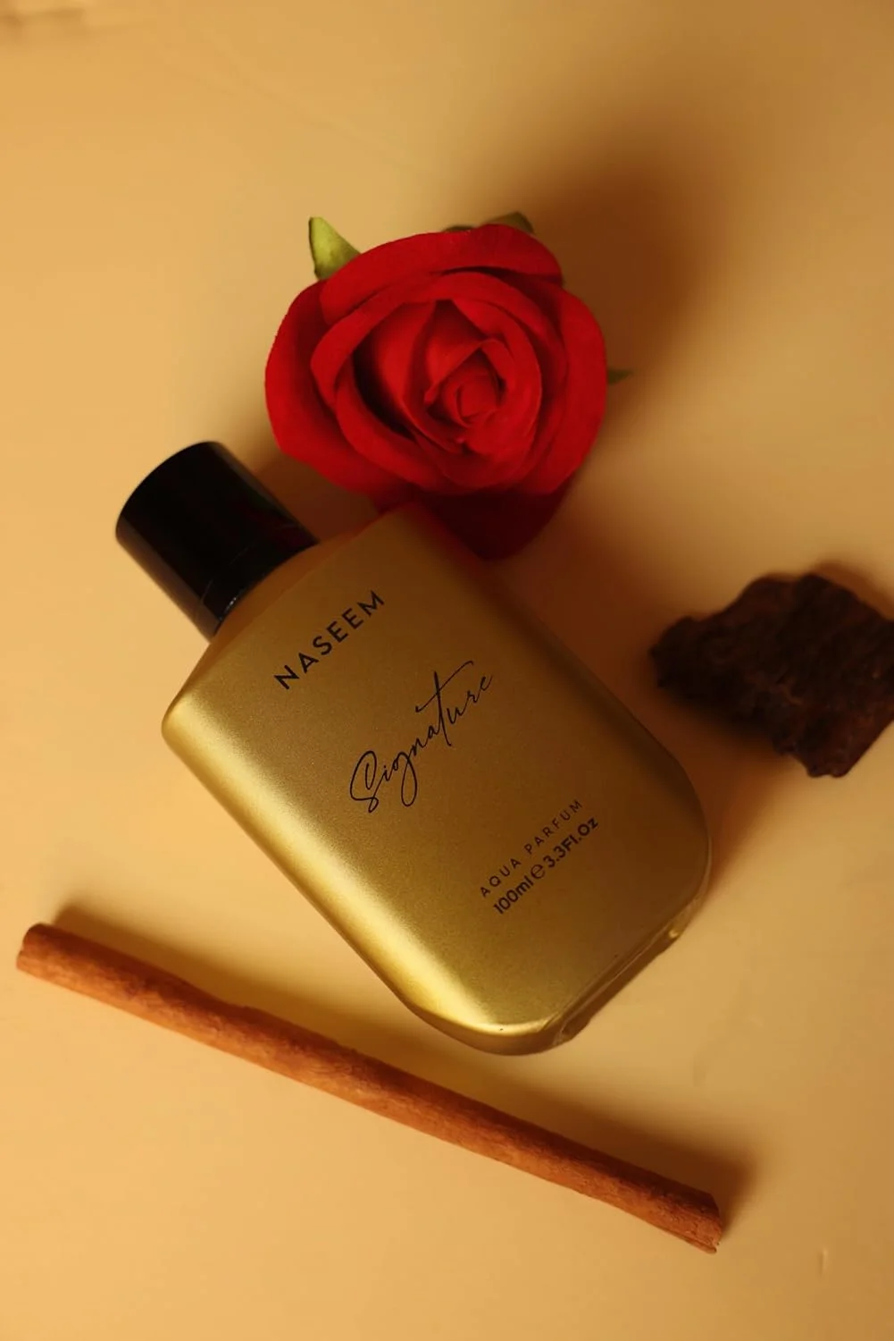 عطر ادکلن بدون الکل زنانه/مردانه نسیم پرفیومز سیگنیچر گلد | 100 میلی لیتر | دارچین، رزماری، مشک | رایحه لوکس و ماندگار