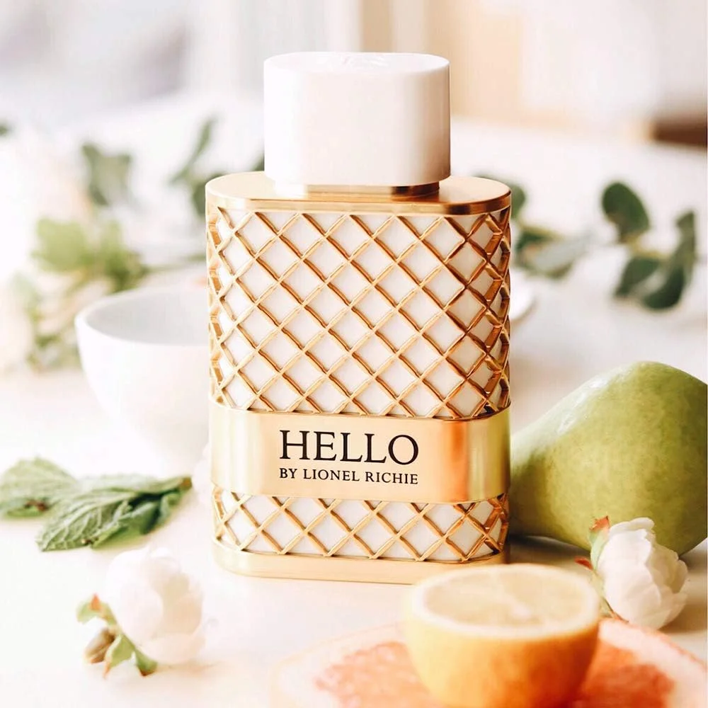 ادکلن زنانه لیونل ریچی Hello - عطری مجلل، شیرین و لذت بخش - ادو پرفیوم شیپر گلی رمانتیک و سبک با رایحه گلابی و یاس - رایحه ای تازه، زنانه و ماندگار - 50 میلی لیتر