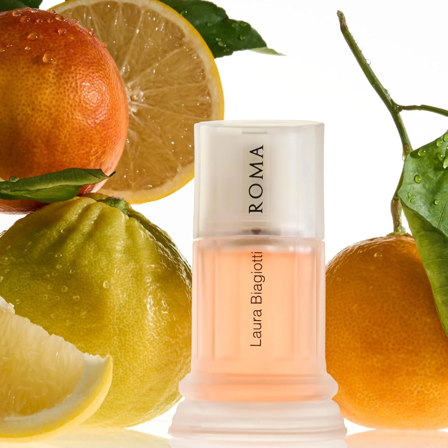 لورا بیاجوتی | روما دونا | ادو تویلت | عطر اسپری طبیعی | عطر زنانه | ترنج سیسیلی نعناع و گریپ فروت صورتی | 1.6 اونس لورا بیاجوتی | روما دونا | ادو تویلت | عطر اسپری طبیعی | عطر زنانه | ترنج سیسیلی نعناع و گریپ فروت صورتی | 1.6 اونس
