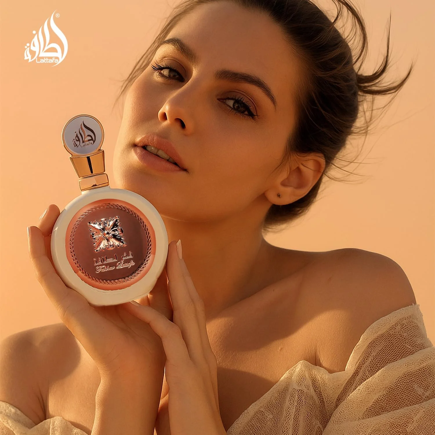 عطر زنانه لطافه فخر ادو پرفیوم وارداتی عربی - 100 میلی لیتر عطر زنانه لطافه فخر ادو پرفیوم وارداتی عربی - 100 میلی لیتر
