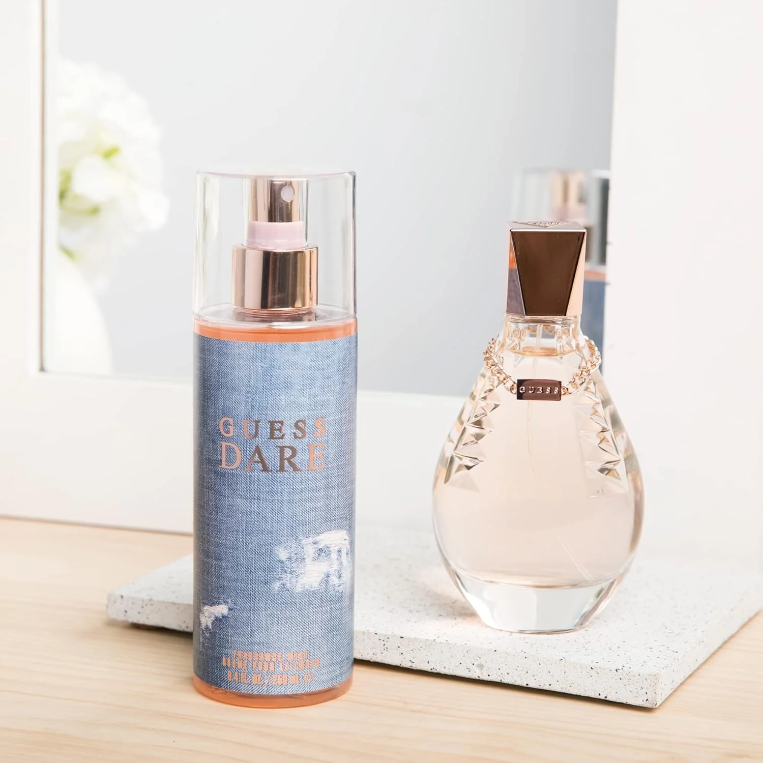 عطر گس - گس Dare - عطر زنانه - ادو تویلت، 100 میلی لیتر عطر گس - گس Dare - عطر زنانه - ادو تویلت، 100 میلی لیتر