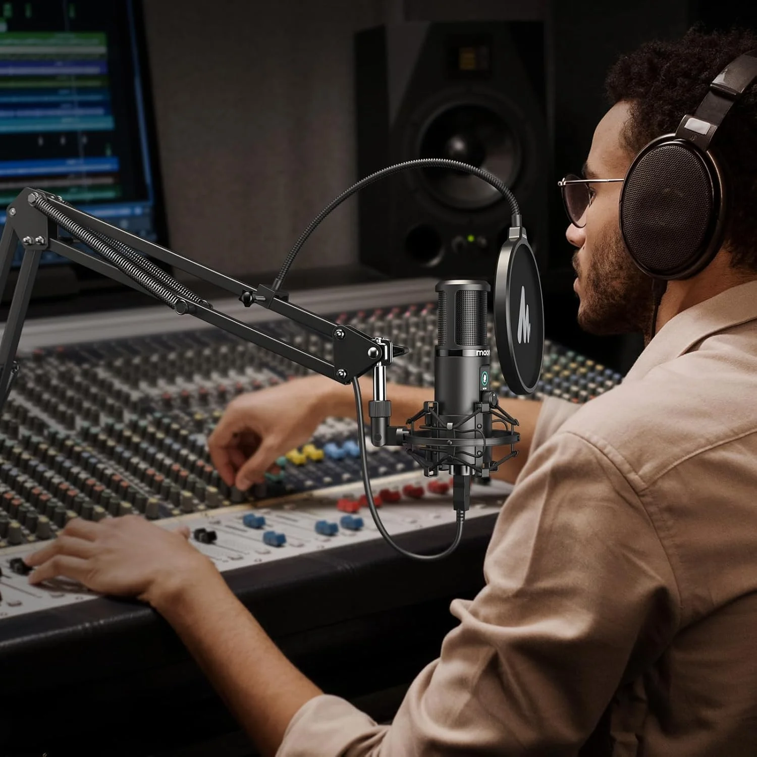 کیت میکروفون USB Maonocaster AU-PM421 با دکمه قطع صدا و تنظیم گین میکروفون، میکروفون کاندنسر کاردیوئید حرفه ای برای پخش زنده، بازی و پادکست - مشکی کیت میکروفون USB Maonocaster AU-PM421 با دکمه قطع صدا و تنظیم گین میکروفون، میکروفون کاندنسر کاردیوئید حرفه ای برای پخش زنده، بازی و پادکست - مشکی