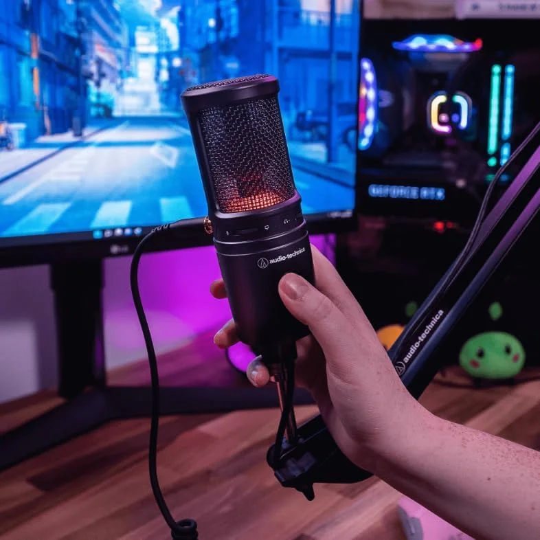 میکروفون USB کاندنسر کاردیوئید Audio-Technica AT2020USB-X به همراه بازوی میکروفون + فیلتر پاپ گیر باد + پارچه تمیز کننده (4 قلم) میکروفون USB کاندنسر کاردیوئید Audio-Technica AT2020USB-X به همراه بازوی میکروفون + فیلتر پاپ گیر باد + پارچه تمیز کننده (4 قلم)